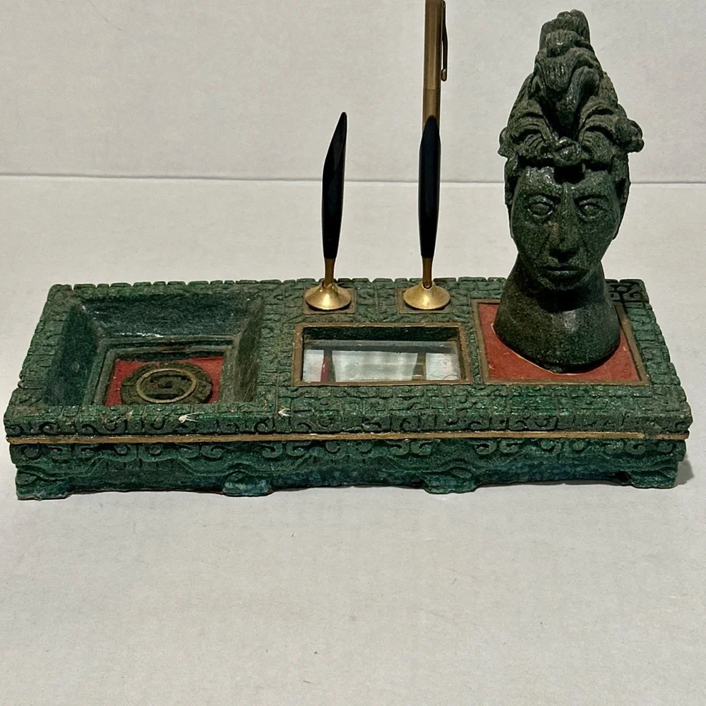 Elegant Green Desk Organizer with Pen Holders